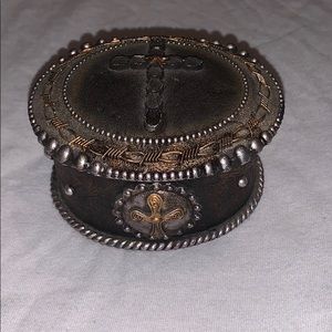 Small jewelry box